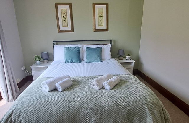 Cozy 1 bed with countryside views near Peterborough