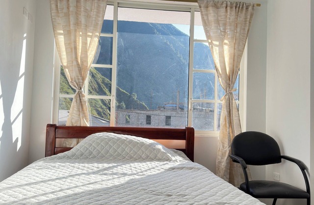 Cozy 1-bedroom apartment in awesome Baños de Agua Santa with WiFi