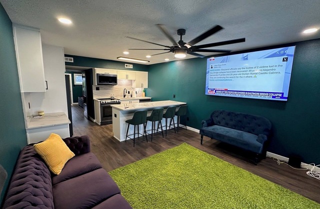 Cozy 1-Bedroom Condo Penthouse in welcoming Port Arthur