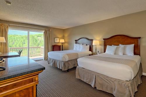 Cozy 1-Bedroom Condo with Mountain Views in Clayton GA- KW 207