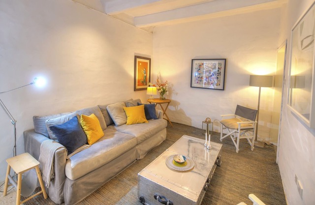 Cozy 1 bedroom duplex house near Valletta KTAY1-1