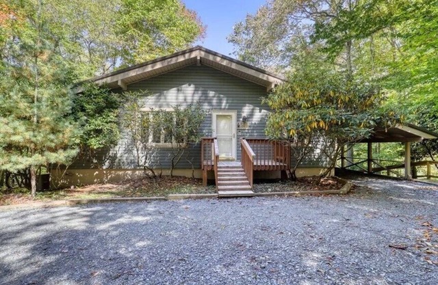 Cozy 2-Bedroom Mountain Chalet Near Beech Ski Resort