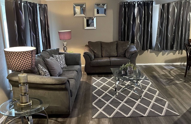 Cozy 3 bedroom 2 bath