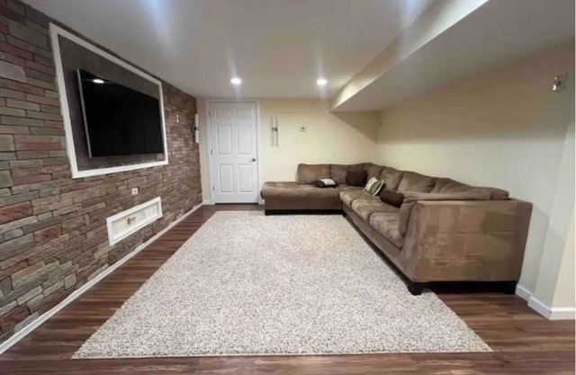 Cozy Anchorage Home w/Deck, Backyard Near Airport & Downtown