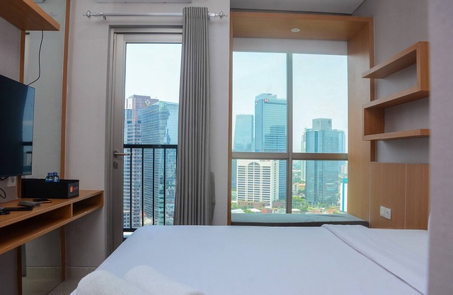 Cozy And Best Studio At Ciputra World 2 Apartment