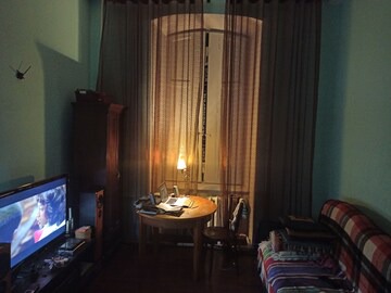Cozy apartment close to the beach, Train Station and Central Market, Opera House