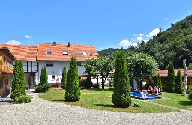 Cozy Apartment in Hüddingen with Private Terrace