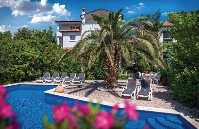 Cozy apartment in Pula with WiFi