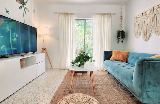 Cozy Apartment Near Brickell IV