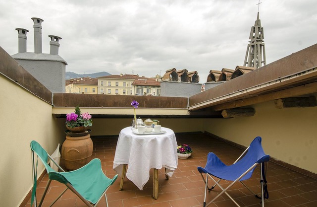 Cozy apartment with roof terrace
