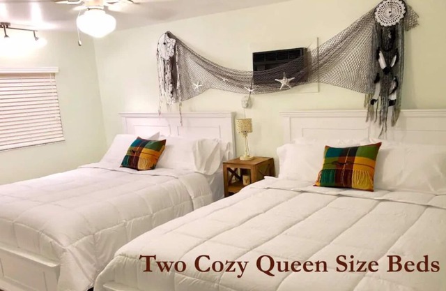 Cozy Buttercup Cottage!