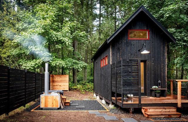 Cozy Cabin Forest Retreat with Wood Fired Hot Tub