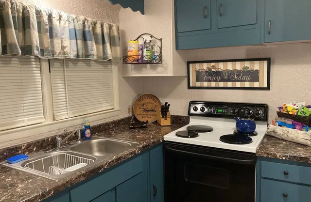 Cozy cabin nestled in the White Mountainsnn