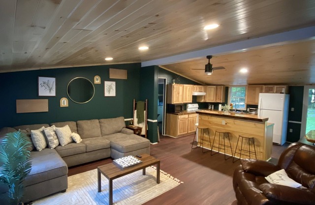 Cozy Catskill Cottage