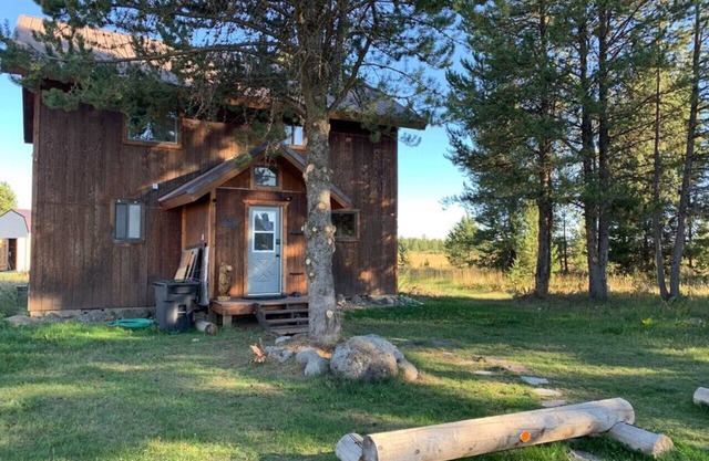 Cozy & Convenient | Excellent Fishing Location - Wild West Layover