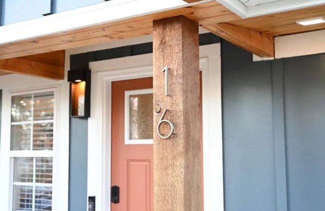 Cozy Cottage 3 Minutes to Downtown Greenville!