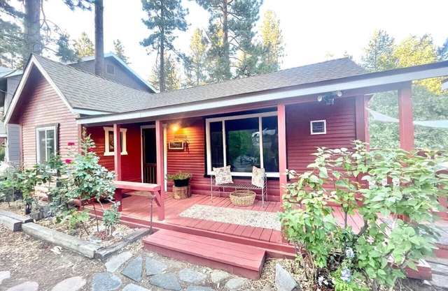 Cozy Cottage in Wrightwood