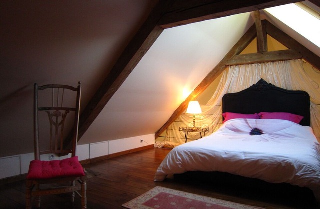 Cozy Holiday Home in Lantheuil with Garden