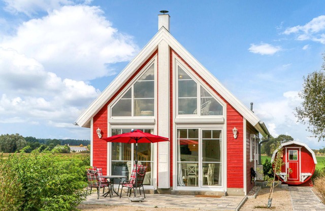 Cozy home in Zerpenschleuse with WiFi