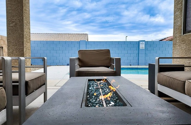 Cozy home w/ office, large kitchen, pool heater