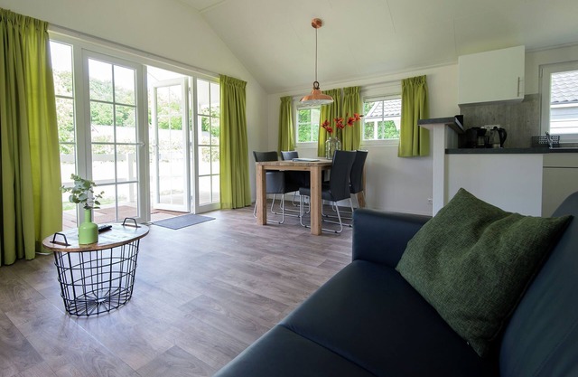 Cozy lodge with a dishwasher at a holiday park in the Achterhoek