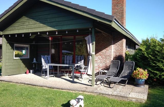 Cozy log cabin for up to 4 people, free WLAN, fenced property