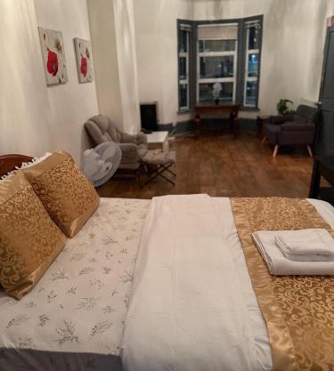 Cozy London House Retreat