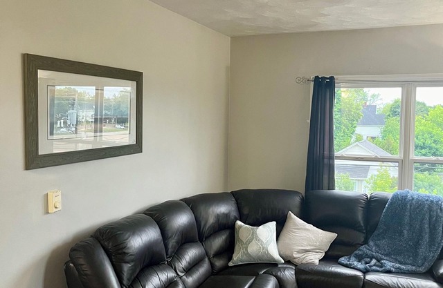 Cozy Moncton Retreat with Office