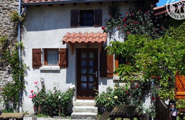 Cozy rental for nature lovers and family-friendly hiking experiences