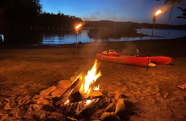 Cozy Sacandaga Lake Front Retreat