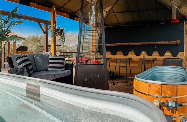 Cozy Safari Tent at Prairie Junction