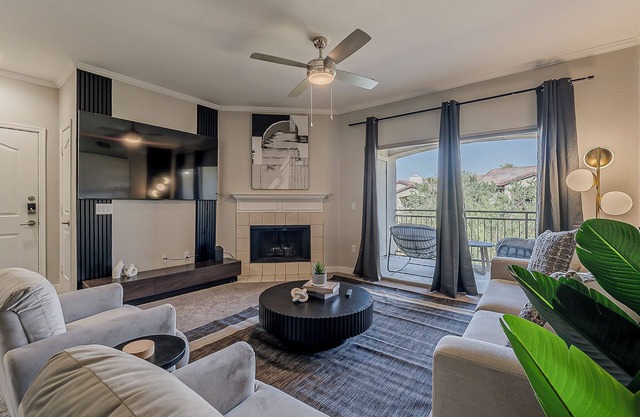 Cozy Scottsdale 2BR - 2BA/Pool/Gym/Free Parking