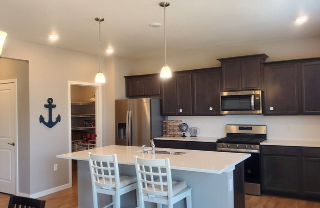 Cozy, Spacious, Mountain Getaway!