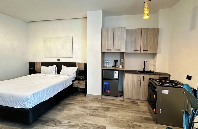 Cozy studio + breakfast 204