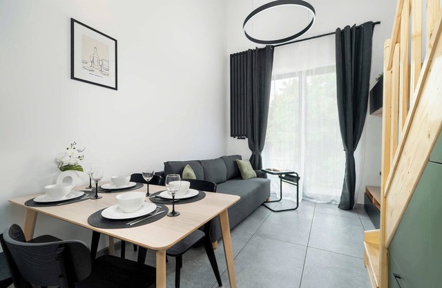 Cozy Studio in Poznan with Balcony