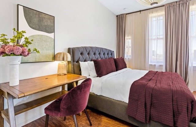 Cozy & Stylish King Studio in Historic Mt. Vernon