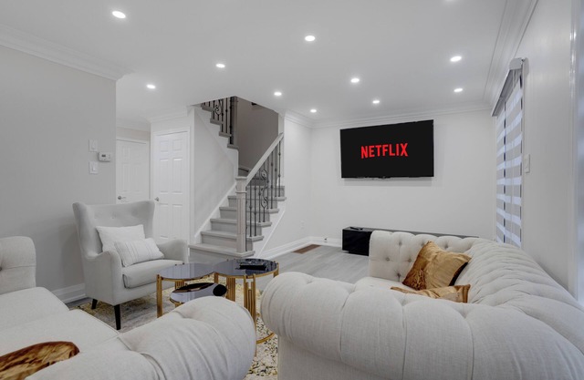 Cozy Suite w/Office & Fast Wi-Fi by Wonderland