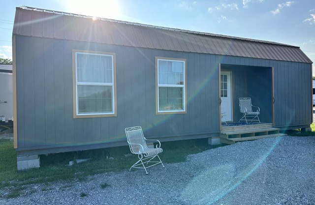 Crawdad Cabin - Minutes from Grand Lake O’ The Cherokeen@Grand Getaway RV Parkn