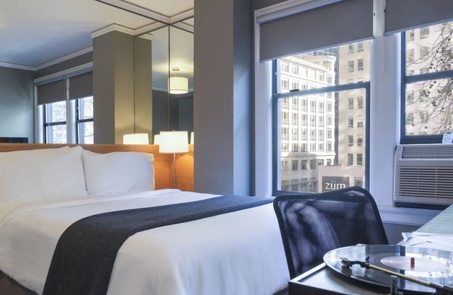 Creative's Haven in Seattle Downtown - Near Museum of Pop Culture