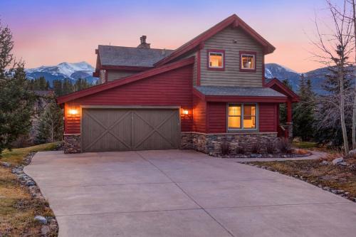 Creekside Escape Home