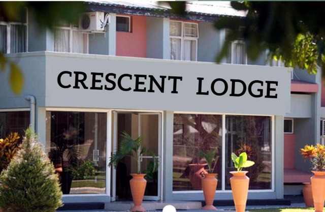 Crescent Lodge