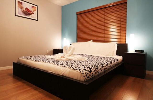 Crestwynd 1 - 3 Bed 3 Baths Townhome