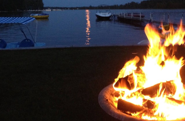 Crooked Lake MI Log cabin