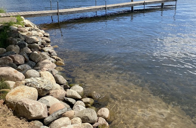 Crosslake Rental! Great location in town and on chain with hot tub!