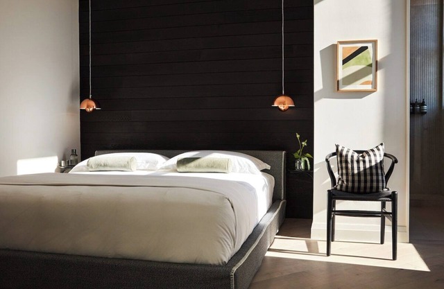 Crown Grand Two Bedroom King + Queen W/Terrace