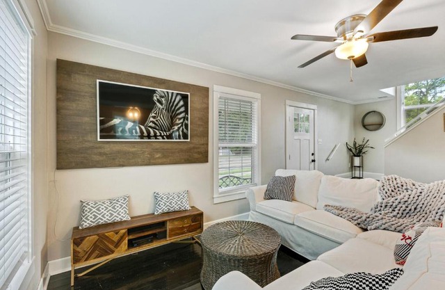 Cute Barnette only 5mins-Silos, 7mins-Baylor