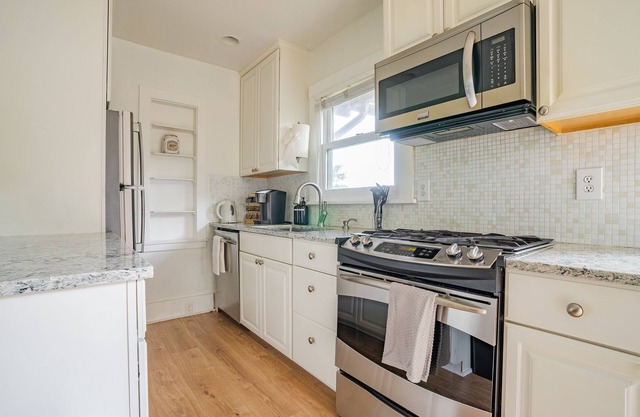 Cute Cottage Near Everything/DT