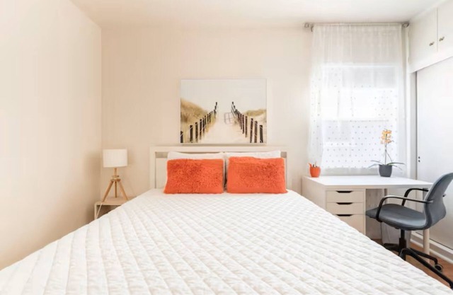 Cute Cottage Style Unit