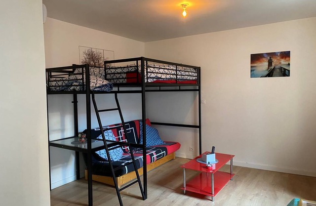 Cute studio in a family building
