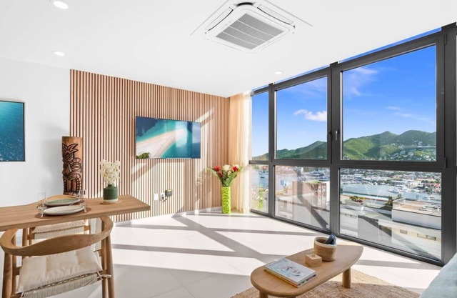 D431 - Condo with amazing view